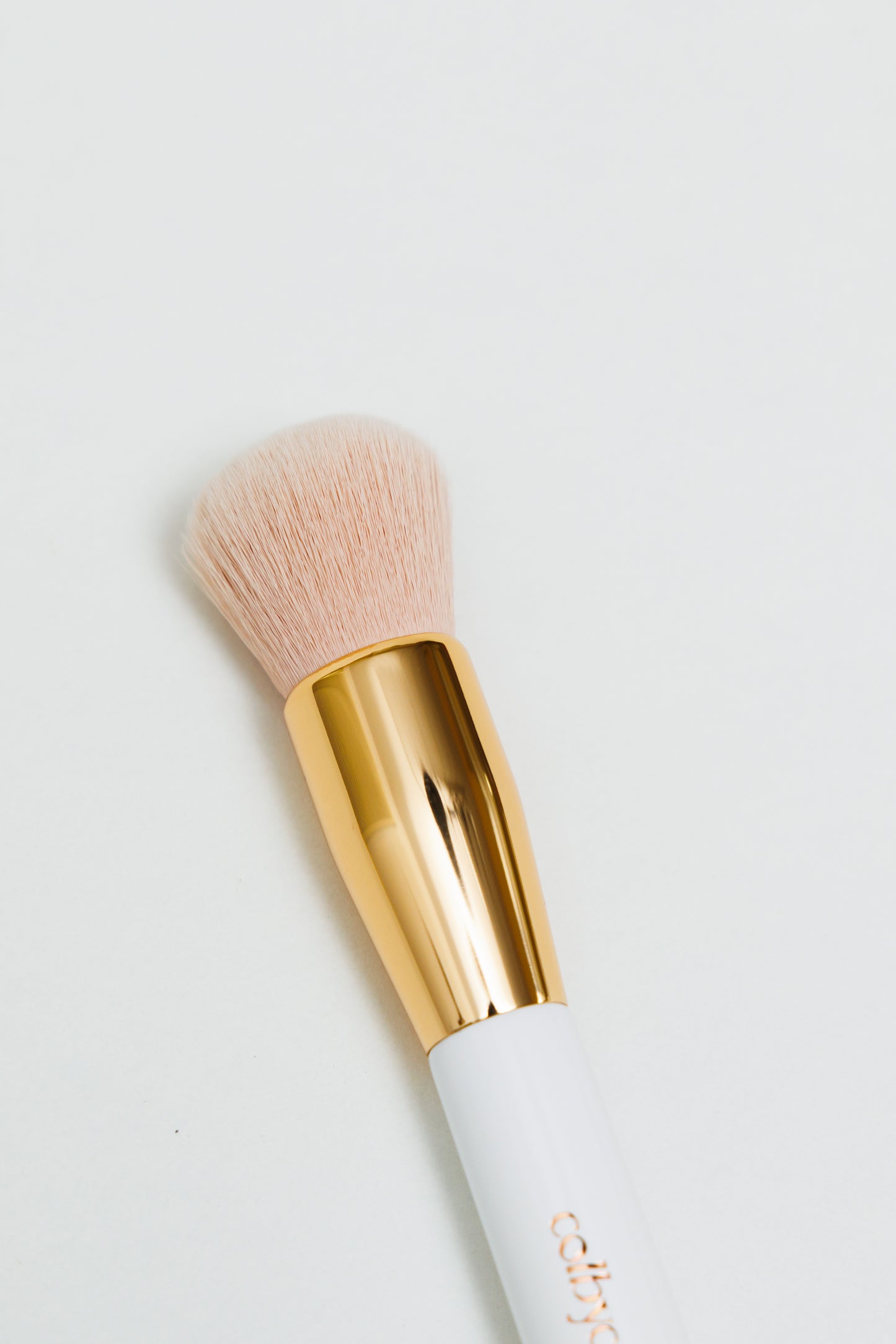 F1 Fluffy Foundation Brush